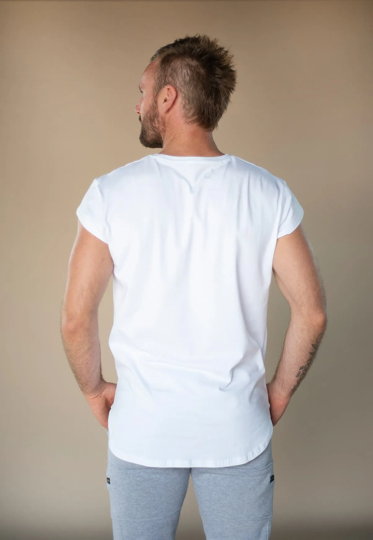 Curve Hem Tee - Snow