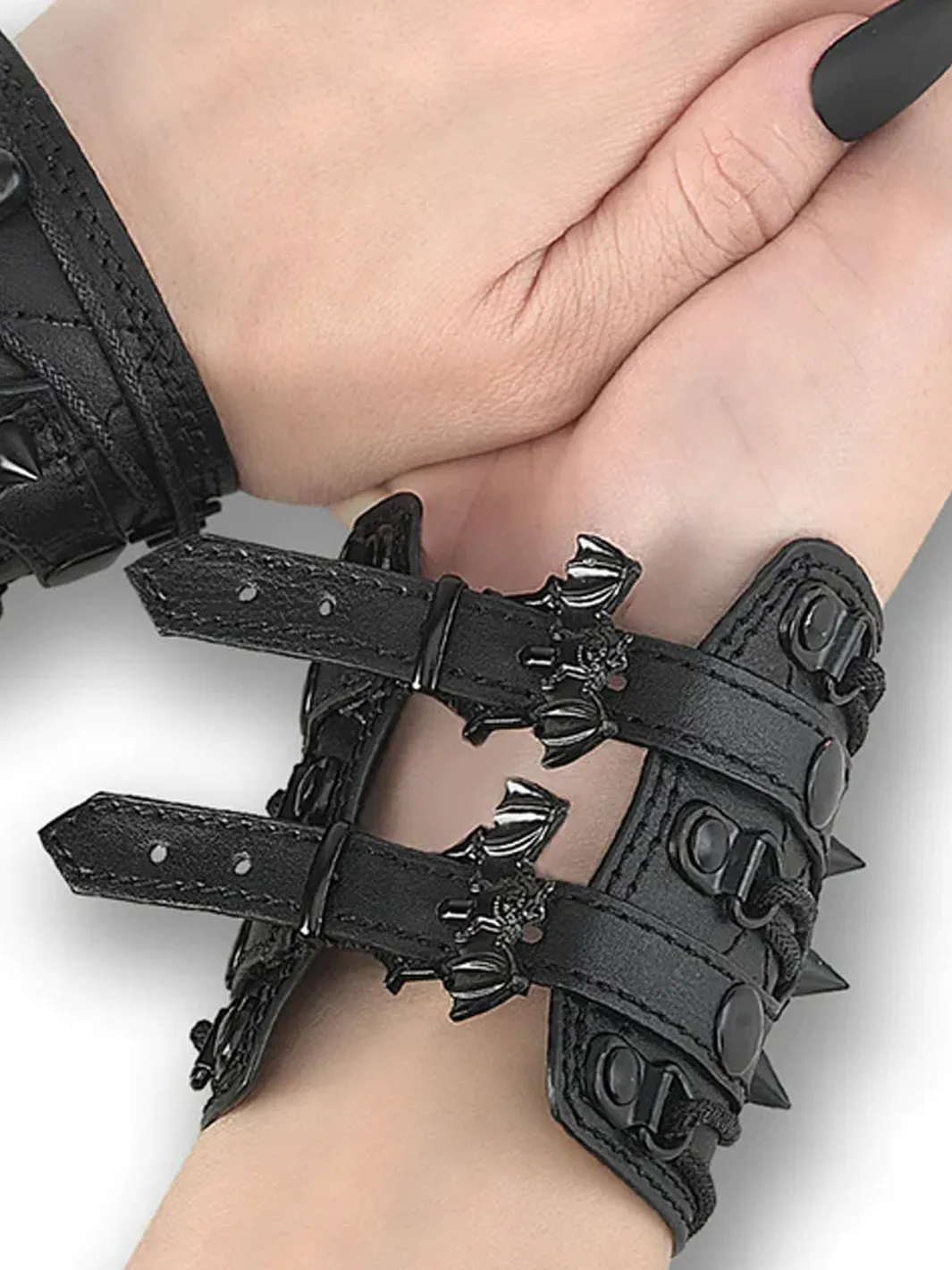 DA-406 SPIKED WRIST CUFFS ✰ PRE ORDER ✰