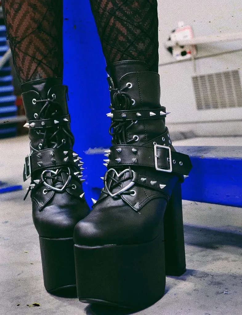 DEMONIA TORMENT-700 ✰ PRE ORDER ✰