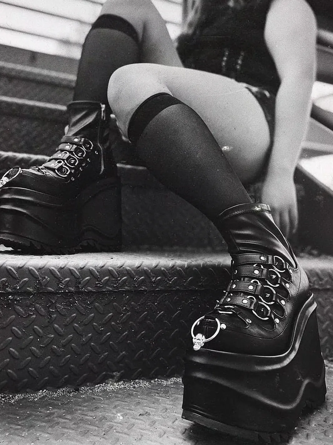 DEMONIA WAVE-110 - BLACK VEGAN LEATHER ✰ PRE ORDER ✰