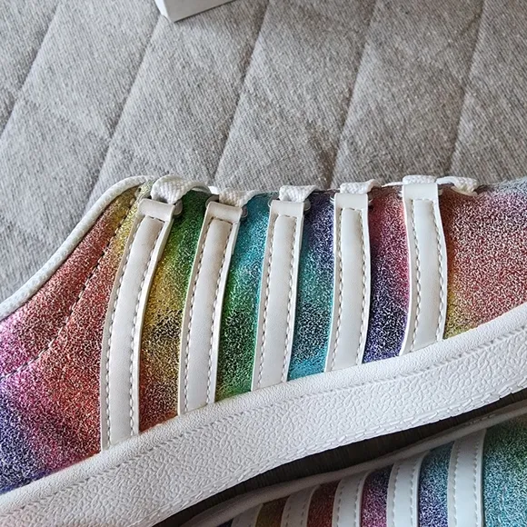 K Swiss Girls Rainbow Classic VN Sneakers Size 2.5 New