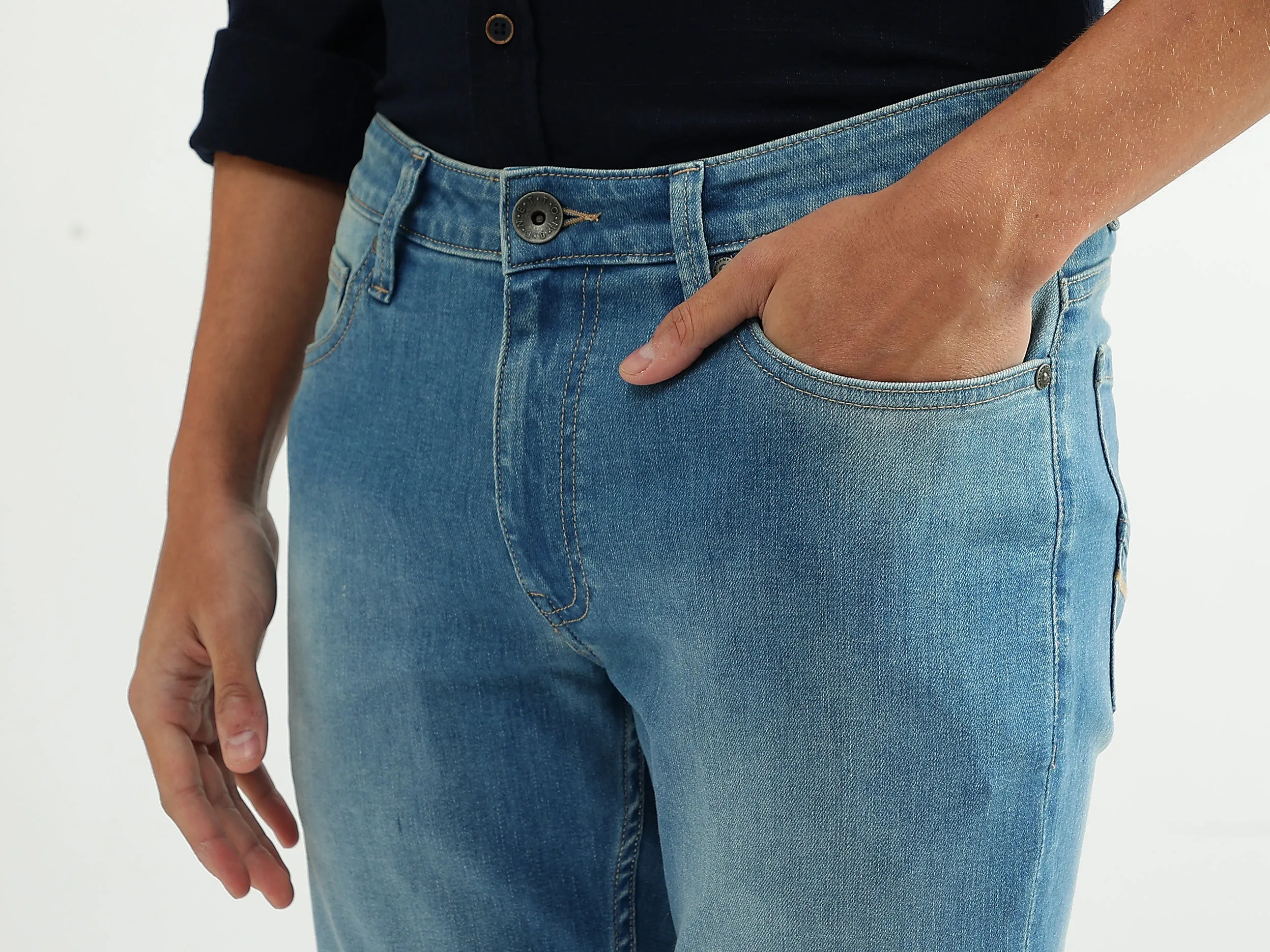 Men Solid Skinny Fit Jeans
