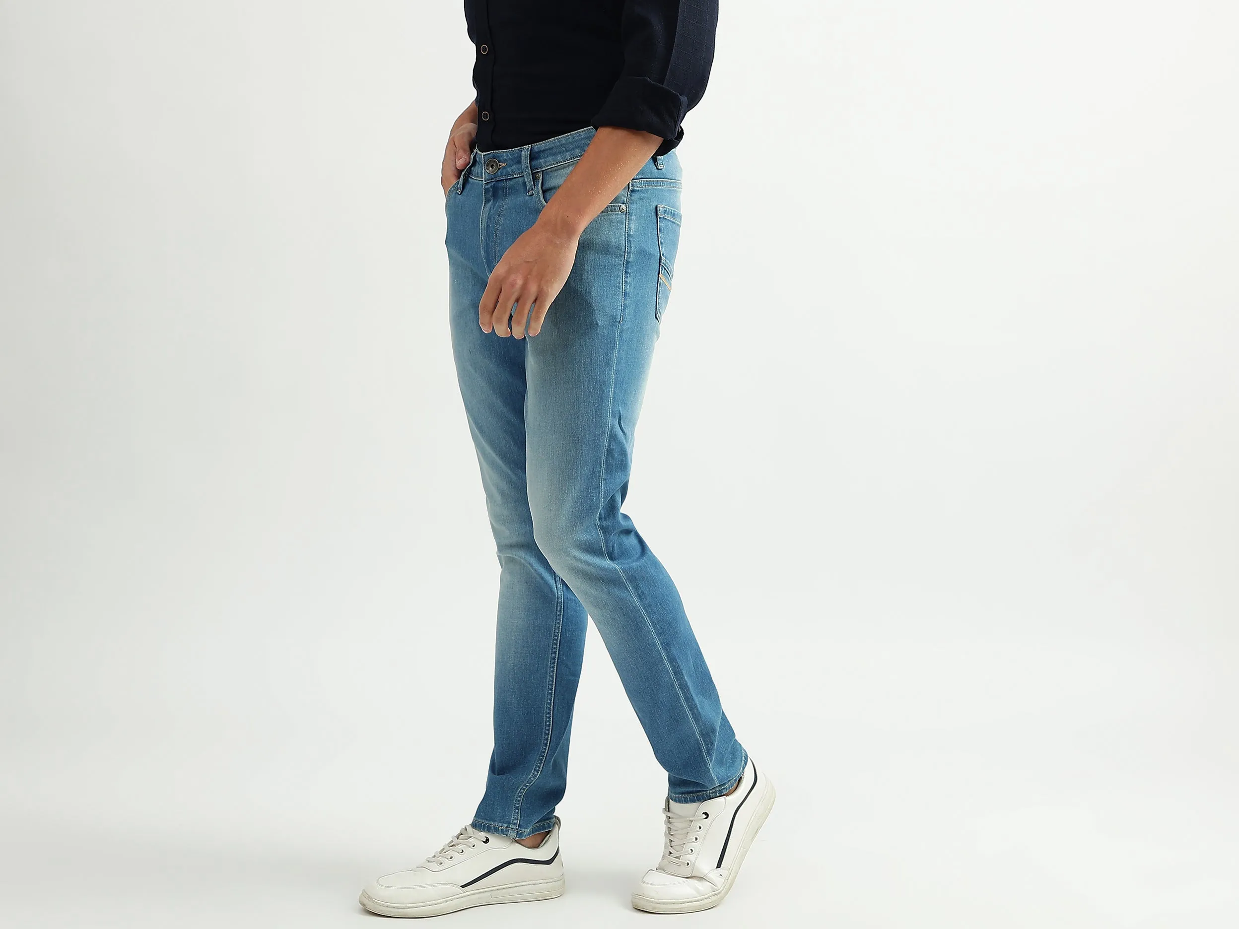 Men Solid Skinny Fit Jeans
