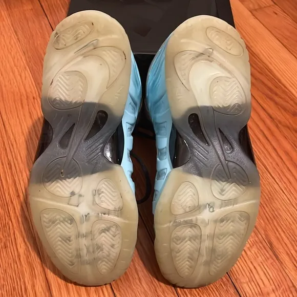 Nike little posite one size 5Y