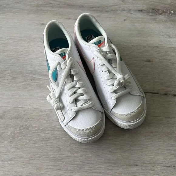 Nike Grade School Blazer Low '77 White/Aqua 6.5 year NWT IN BOX