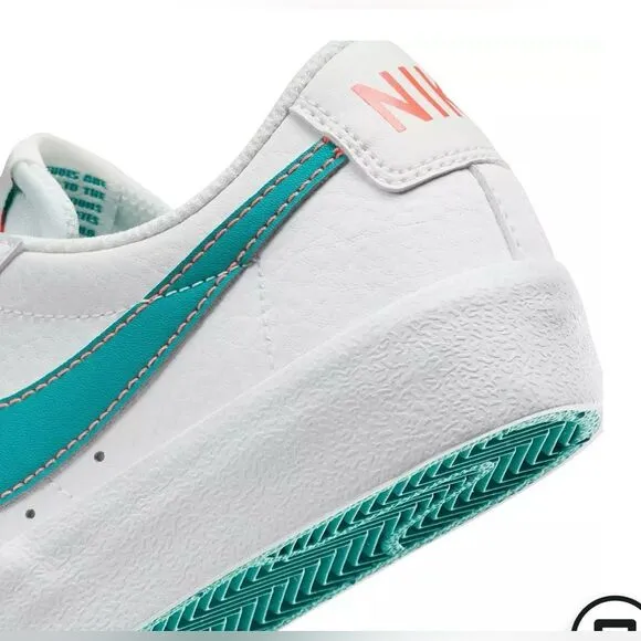 Nike Grade School Blazer Low '77 White/Aqua 6.5 year NWT IN BOX