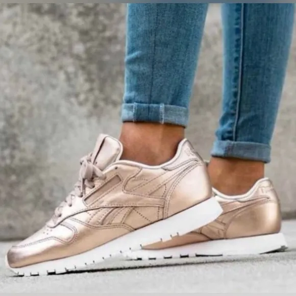 Reebok Classic Leather Melted MetalPearl/Rose Gold Metallic Sneakers