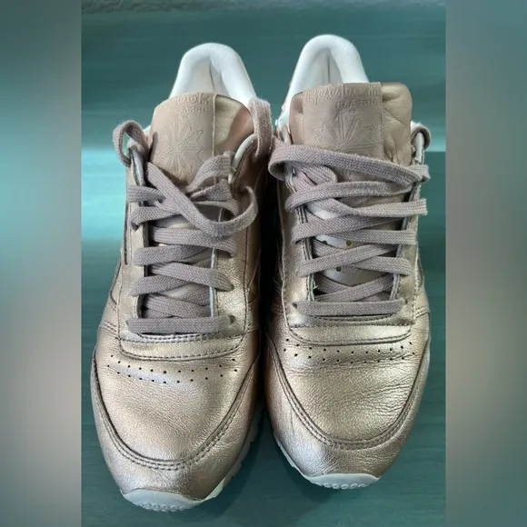Reebok Classic Leather Melted MetalPearl/Rose Gold Metallic Sneakers