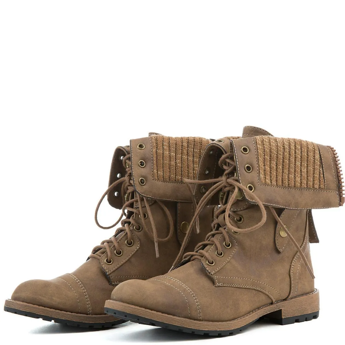 Star-8 Lace-Up Boot Taupe