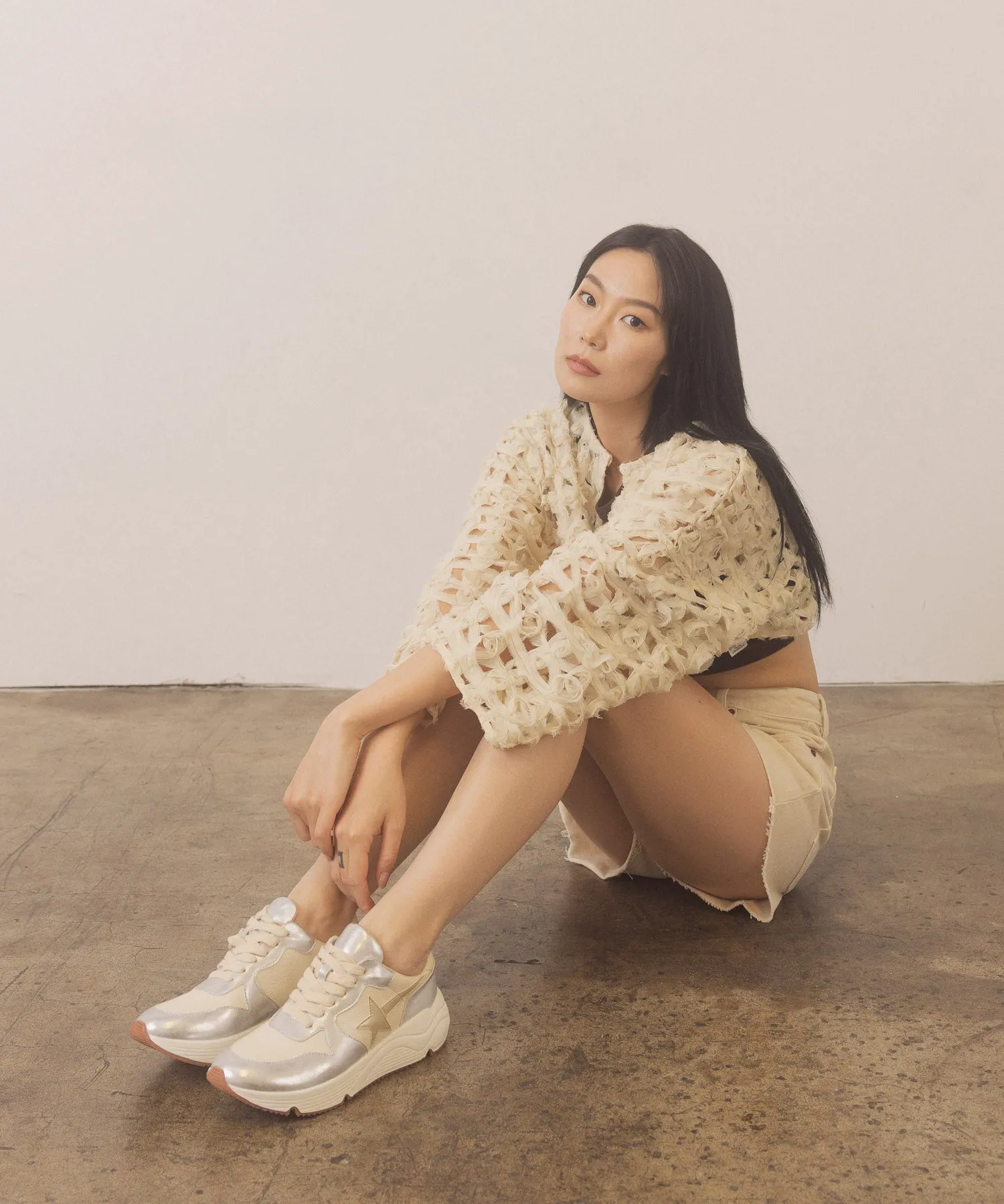 The Kaitlyn | Silver Shooting star sneaker