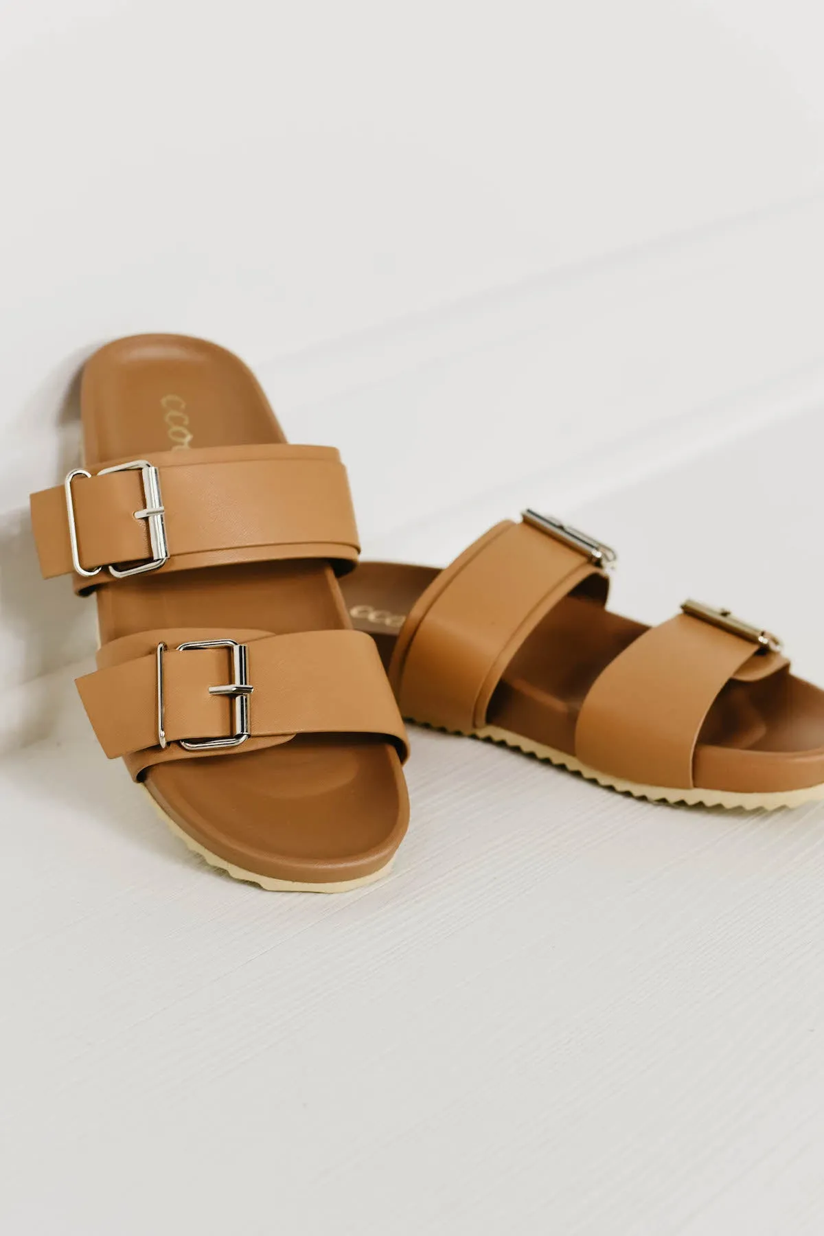 The Rouge Sandal - Camel