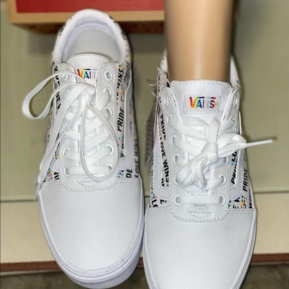 VANS WARD LBTQ PRIDE SNEAKERS